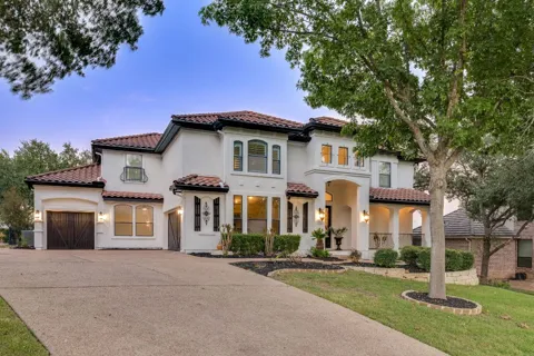 11516 Eagles Glen Drive