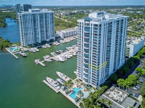17301 Biscayne Blvd #910