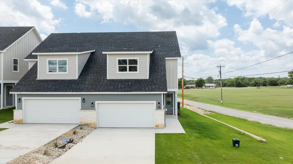 720 Sycamore Street Hico, TX 76457