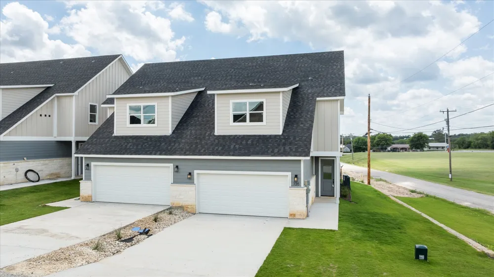 720 Sycamore Street Hico, TX 76457