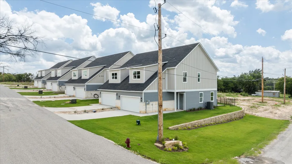 720 Sycamore Street Hico, TX 76457