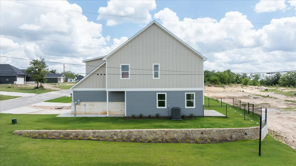 720 Sycamore Street Hico, TX 76457