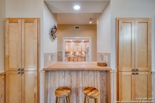 123 Bowie Luling, TX 78648