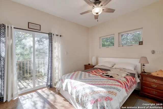 123 Bowie Luling, TX 78648