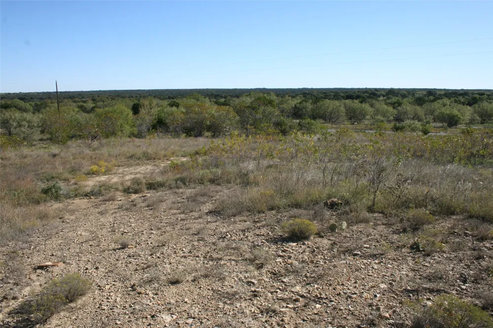 Upper Brad Strawn, TX 76475
