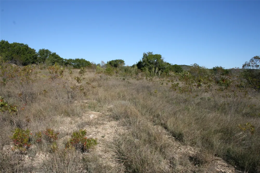 Upper Brad Strawn, TX 76475