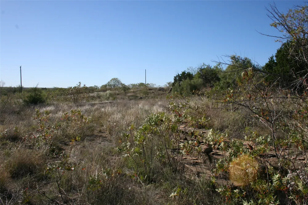 Upper Brad Strawn, TX 76475