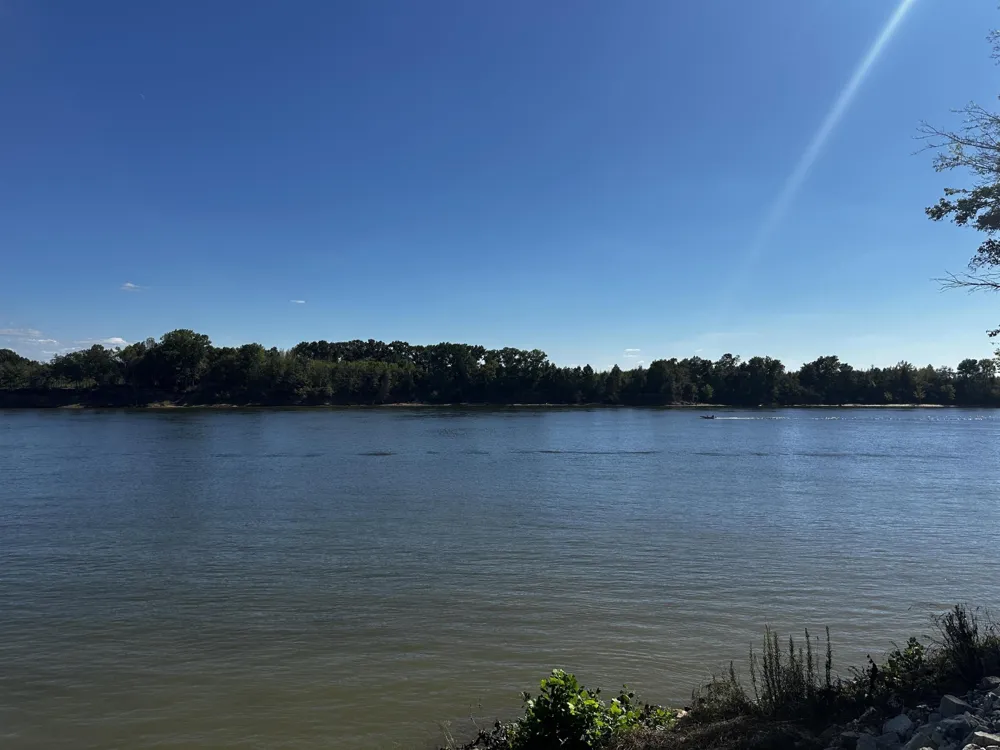2700 CATFISH LN Crump, TN 38327