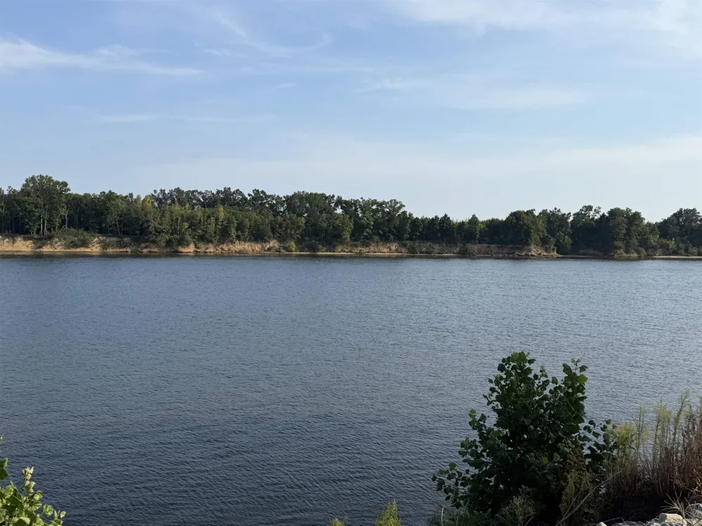 2700 CATFISH LN Crump, TN 38327