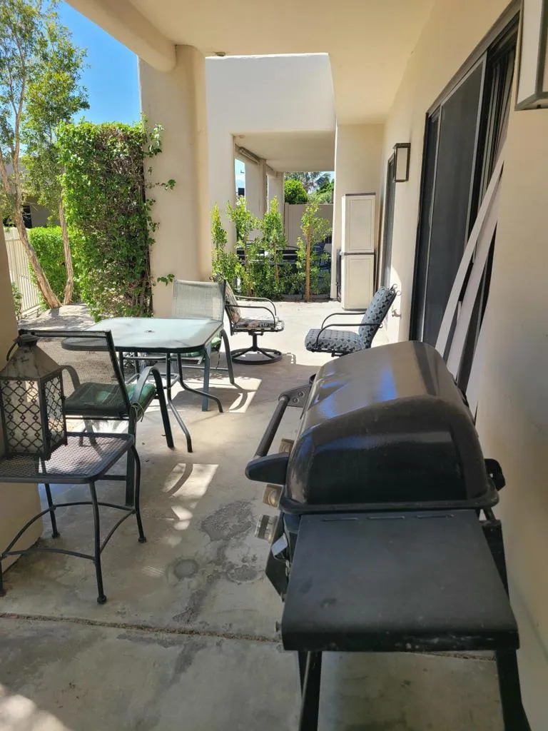 67207 Chimayo Drive Cathedral City, CA 92234