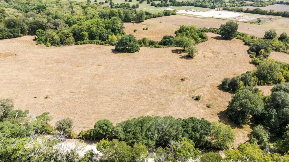 1268 Stokes Road Fayetteville, TX 78950
