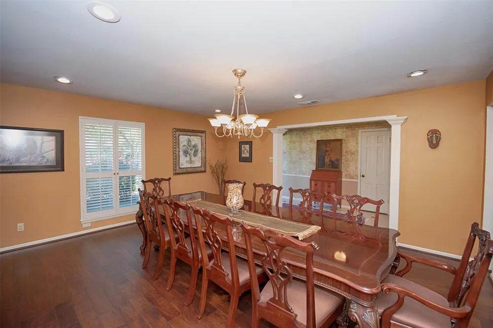 18502 Vinland Drive Nassau Bay, TX 77058