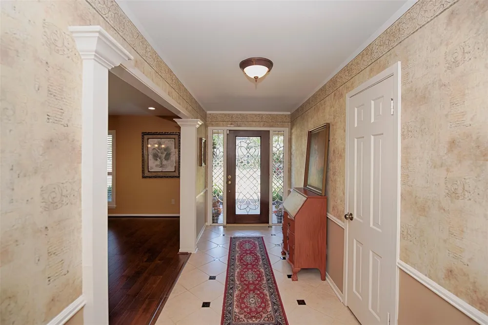 18502 Vinland Drive Nassau Bay, TX 77058