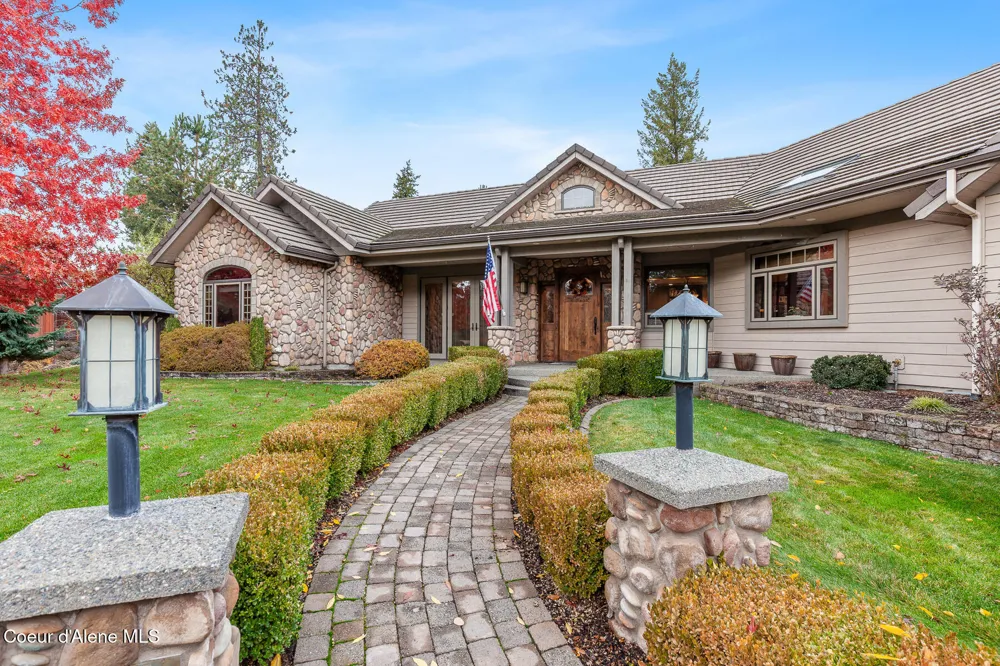 2240 E WOODSTONE DRIVE Hayden, ID 83835