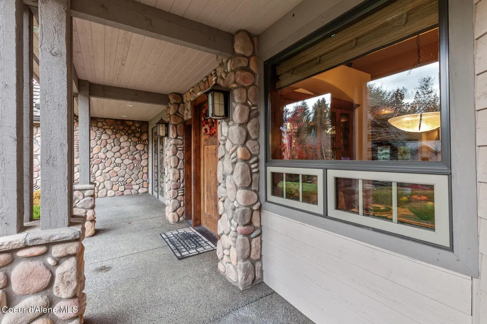 2240 E WOODSTONE DRIVE Hayden, ID 83835