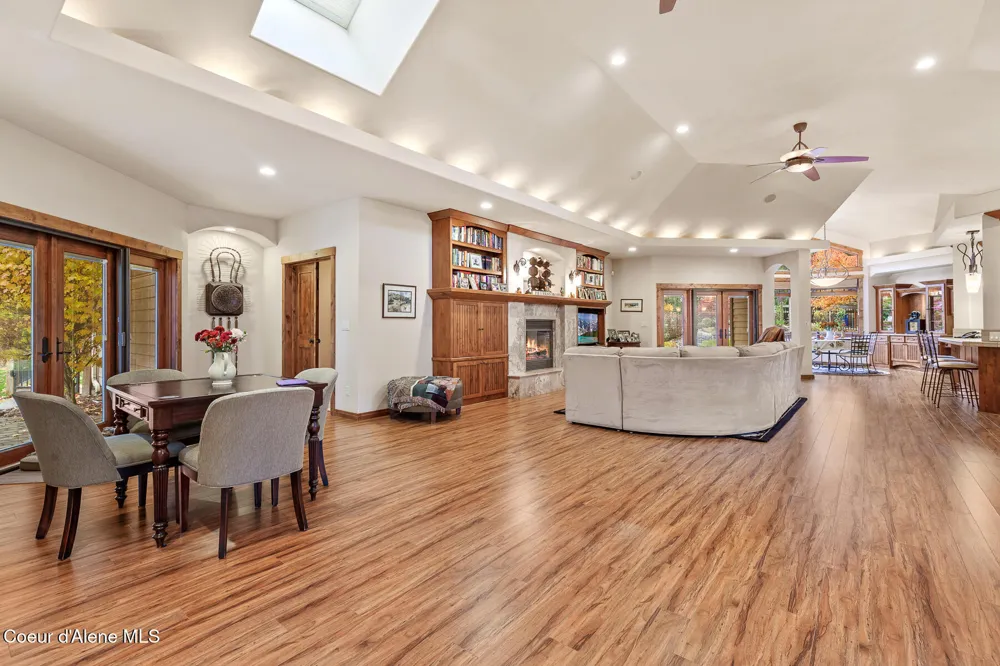 2240 E WOODSTONE DRIVE Hayden, ID 83835