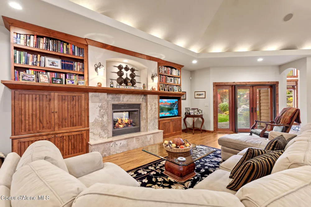 2240 E WOODSTONE DRIVE Hayden, ID 83835