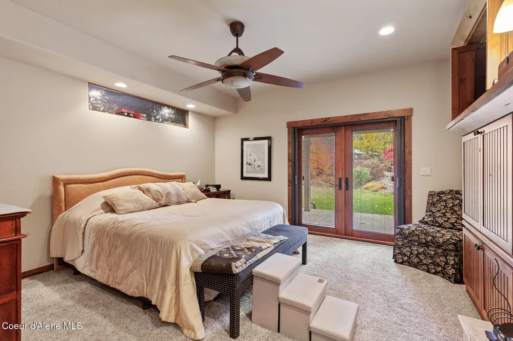 2240 E WOODSTONE DRIVE Hayden, ID 83835