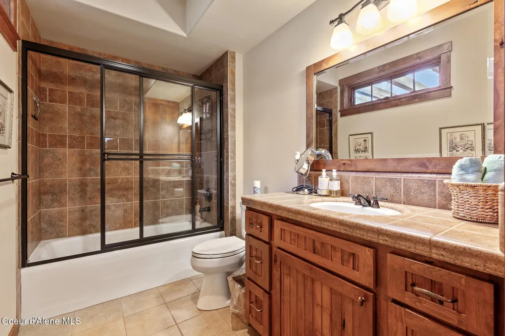 2240 E WOODSTONE DRIVE Hayden, ID 83835