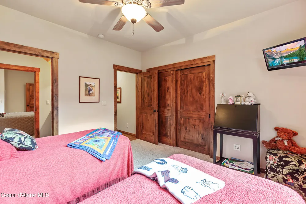 2240 E WOODSTONE DRIVE Hayden, ID 83835