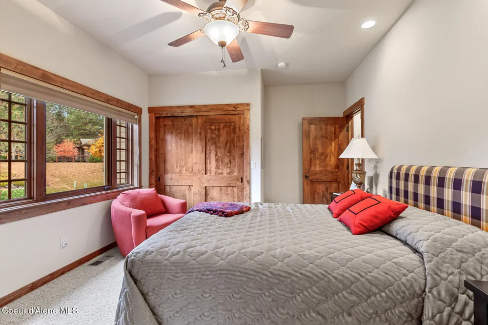 2240 E WOODSTONE DRIVE Hayden, ID 83835