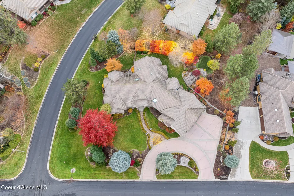 2240 E WOODSTONE DRIVE Hayden, ID 83835