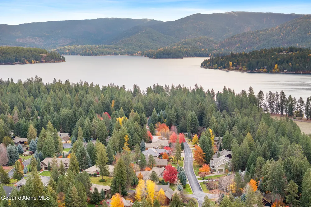2240 E WOODSTONE DRIVE Hayden, ID 83835