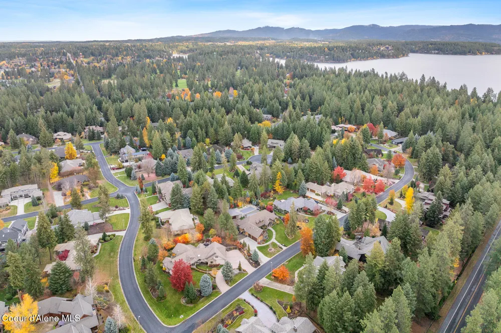 2240 E WOODSTONE DRIVE Hayden, ID 83835