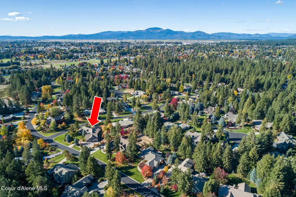 2240 E WOODSTONE DRIVE Hayden, ID 83835