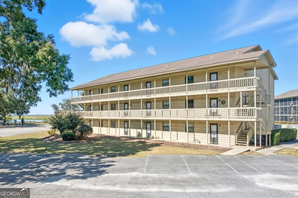 207 Azalea RD Midway, GA 31320