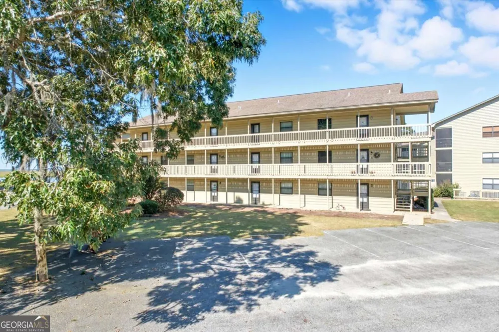 207 Azalea RD Midway, GA 31320