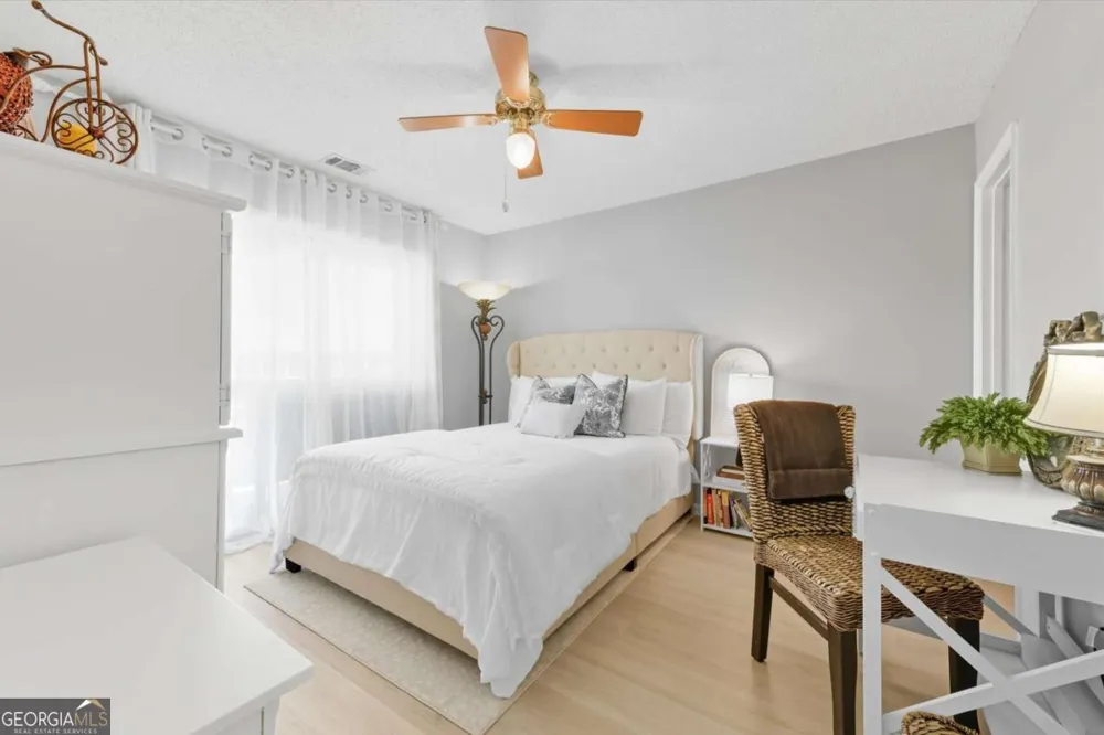 207 Azalea RD Midway, GA 31320