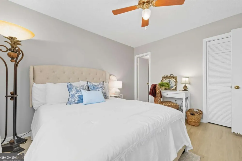 207 Azalea RD Midway, GA 31320