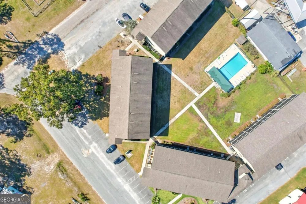 207 Azalea RD Midway, GA 31320