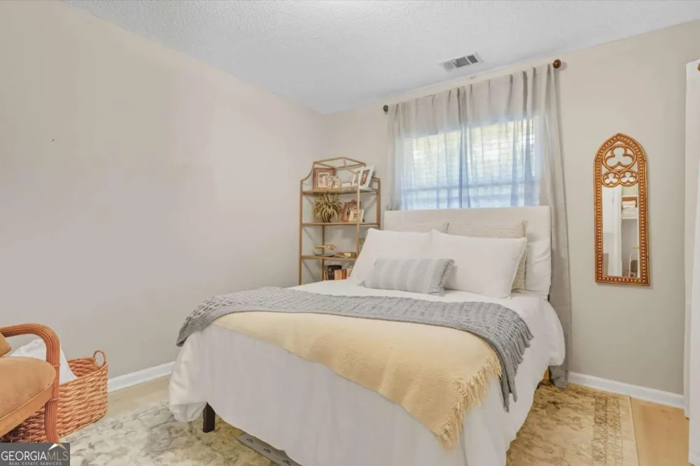 207 Azalea RD Midway, GA 31320