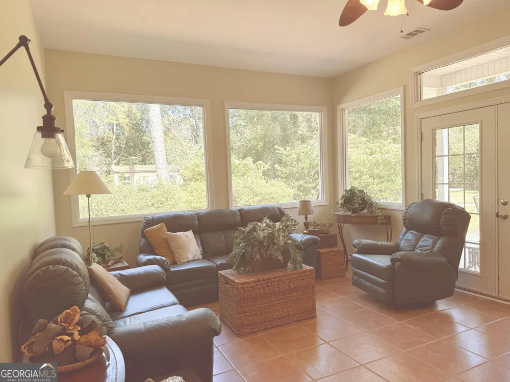 1309 S Dogwood DR Nashville, GA 31639