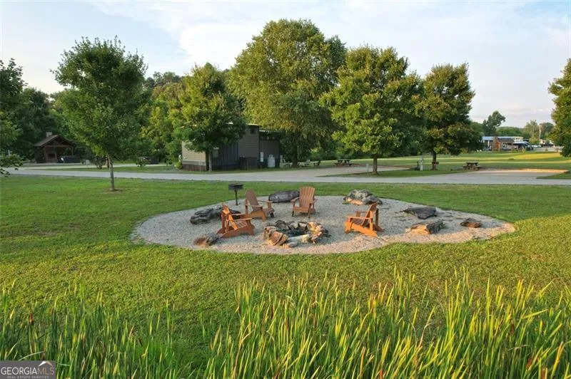 20 Mountain Meadows CIR Morganton, GA 30560