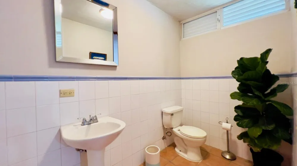 3 CARR 115 PLAYA ALMIRANTE #PH 605B Anasco, PR 00610