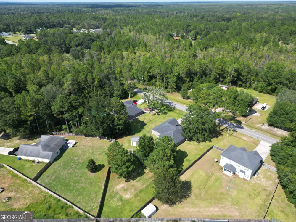 3453 NE John Wells RD Hinesville, GA 31313