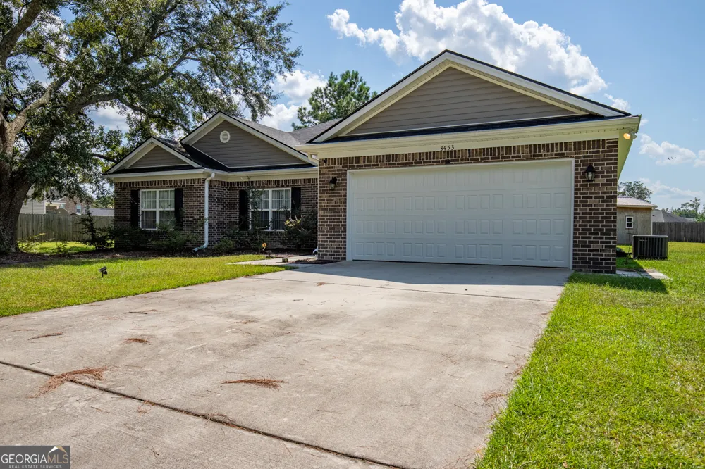 3453 NE John Wells RD Hinesville, GA 31313