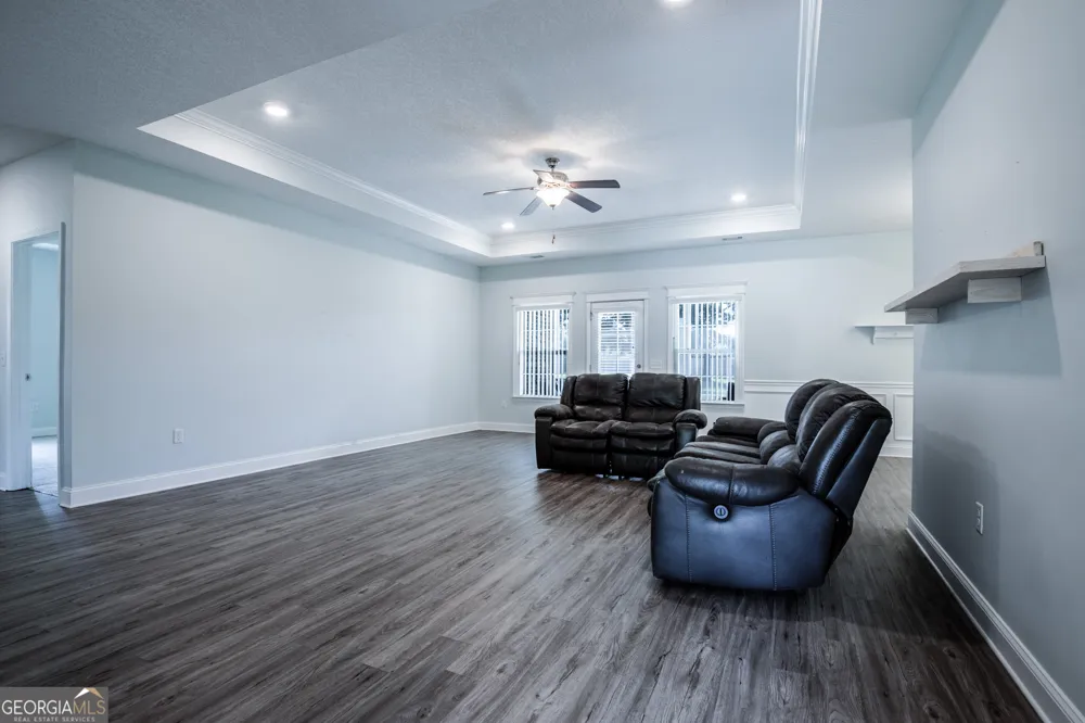 3453 NE John Wells RD Hinesville, GA 31313
