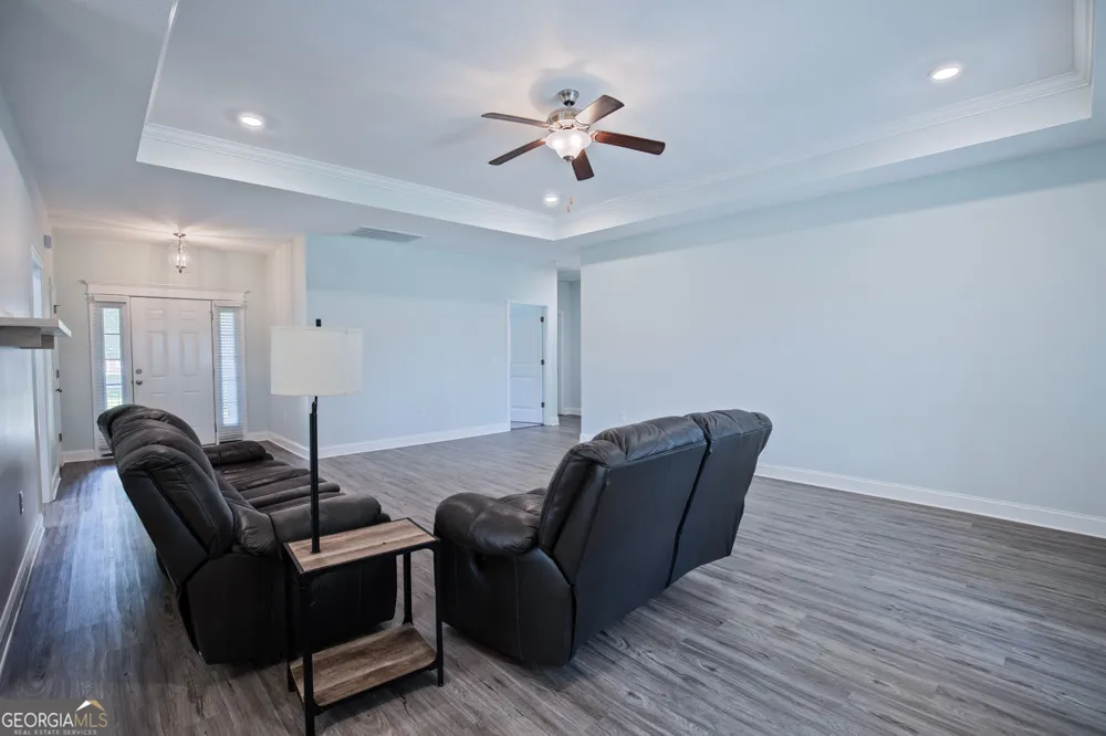 3453 NE John Wells RD Hinesville, GA 31313