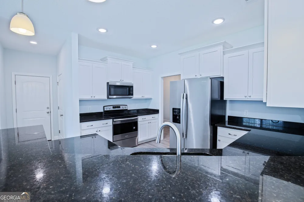 3453 NE John Wells RD Hinesville, GA 31313