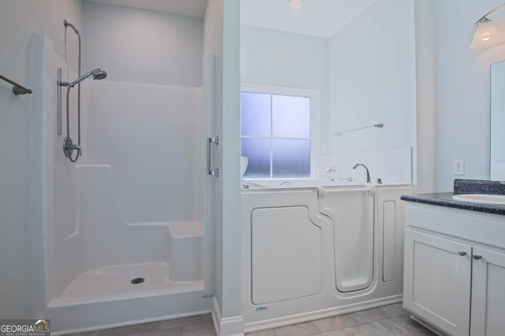 3453 NE John Wells RD Hinesville, GA 31313