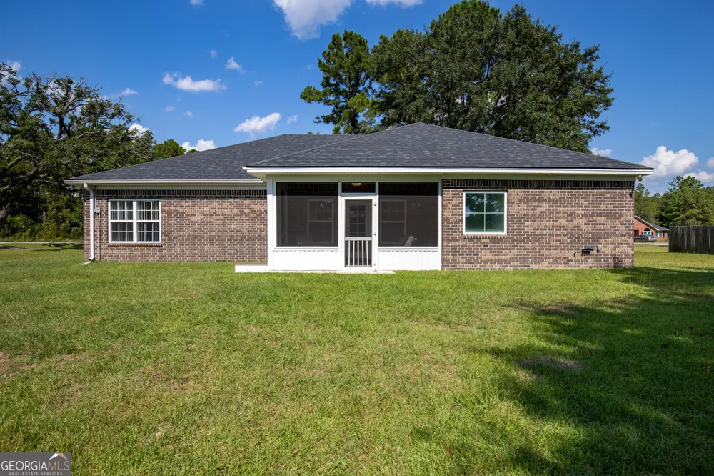 3453 NE John Wells RD Hinesville, GA 31313