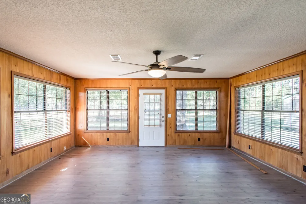 6731 Youmans Chapel RD Blackshear, GA 31516