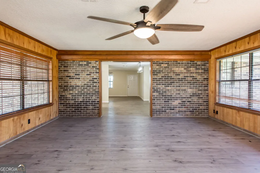 6731 Youmans Chapel RD Blackshear, GA 31516