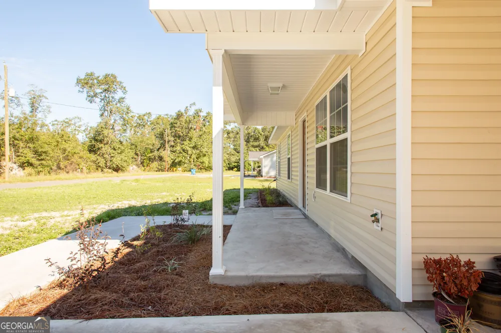 2350 Edgewood ST Waycross, GA 31501