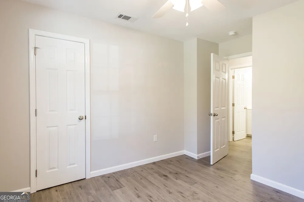 2350 Edgewood ST Waycross, GA 31501