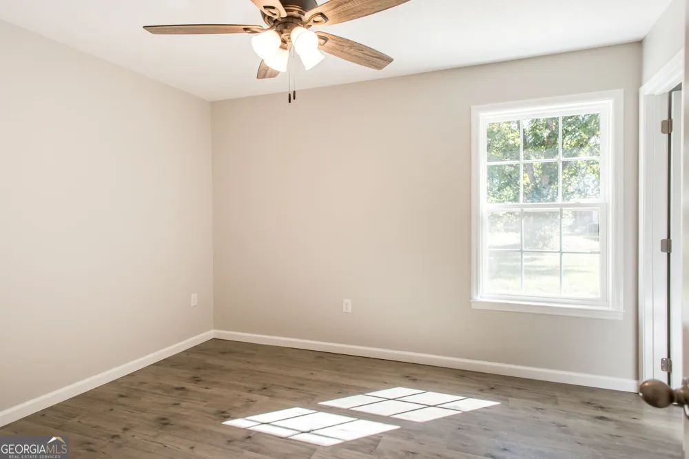 2350 Edgewood ST Waycross, GA 31501